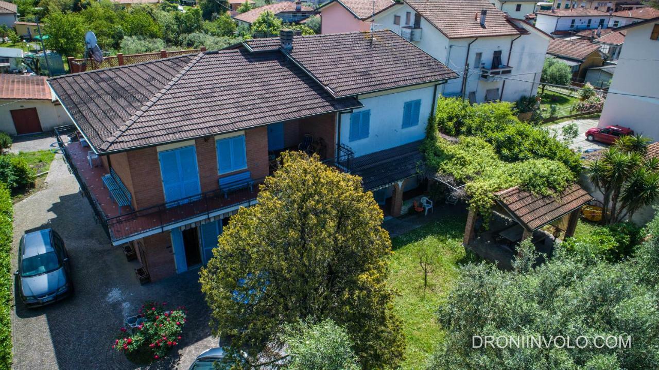 Casa Degli Zii Appartamento Letizia Luni エクステリア 写真