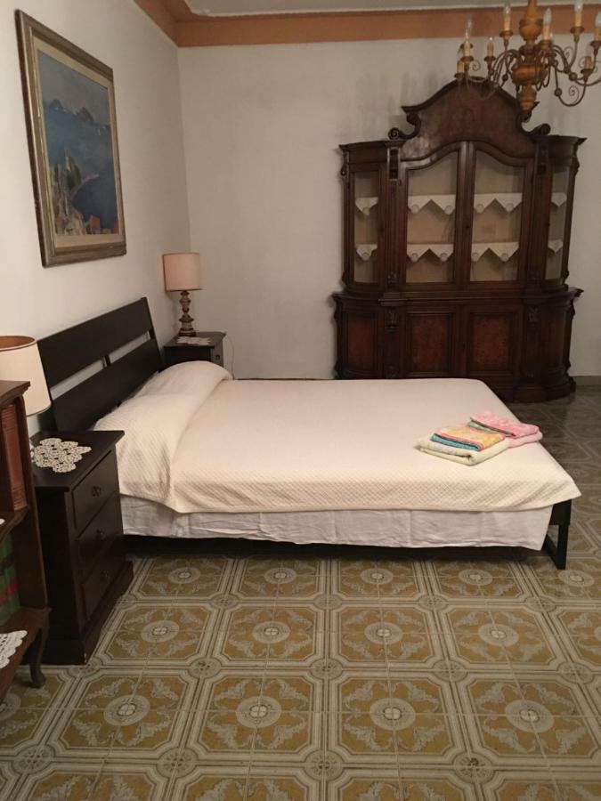 Casa Degli Zii Appartamento Letizia Luni エクステリア 写真