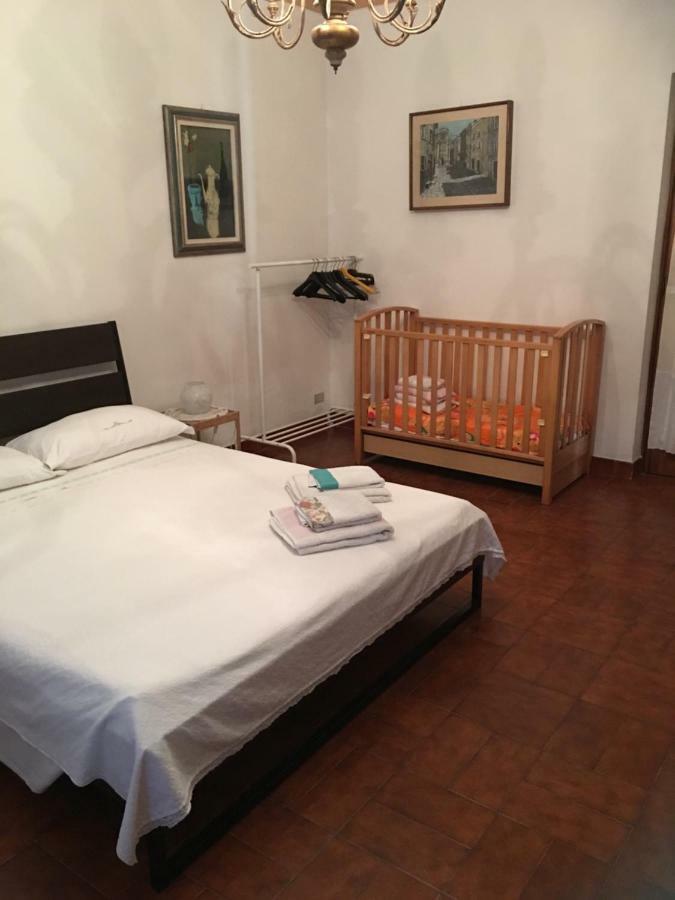 Casa Degli Zii Appartamento Letizia Luni エクステリア 写真