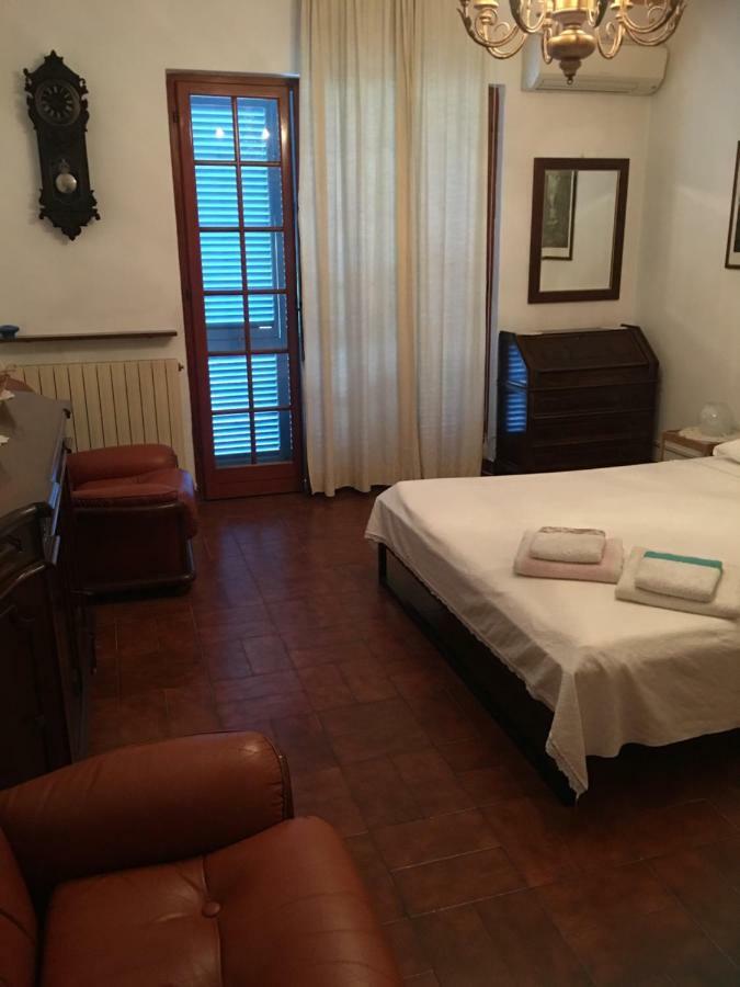 Casa Degli Zii Appartamento Letizia Luni エクステリア 写真