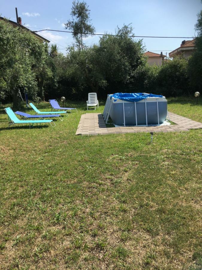 Casa Degli Zii Appartamento Letizia Luni エクステリア 写真